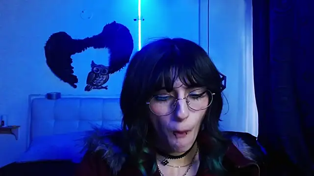 goth minerva online show from 09-18-25, 01:46