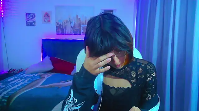 Snapshot of goth_minerva chatting on 06-01-26, 01:35 goth minerva online show from 06-01-26, 01:35