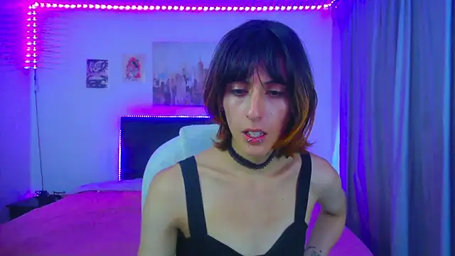 Snapshot of goth_minerva chatting on 06-11-26, 04:27 goth minerva online show from 06-11-26, 04:27