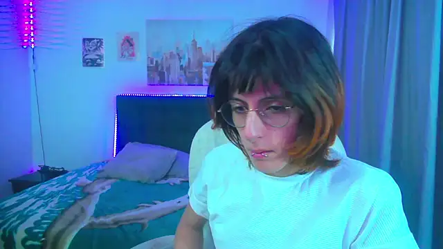 Snapshot of goth_minerva chatting on 06-17-26, 01:34 goth minerva online show from 06-17-26, 01:34