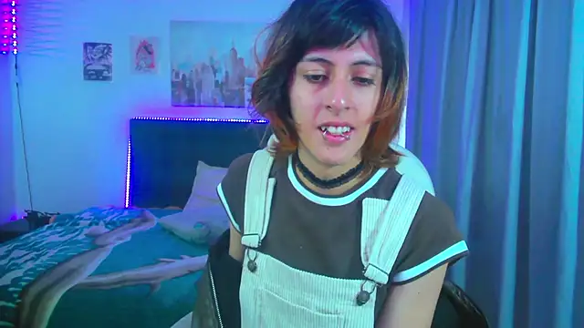 Snapshot of goth_minerva chatting on 06-19-26, 01:37 goth minerva online show from 06-19-26, 01:37