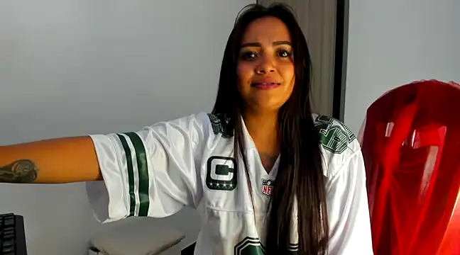 Snapshot of KatyBrunette chatting on 03-18-25, 07:20 KatyBrunette online show from 03-18-25, 07:20