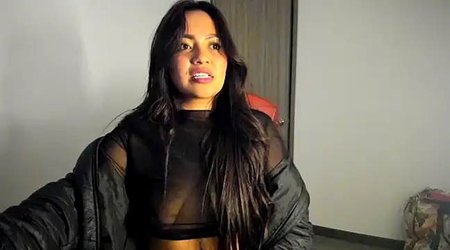 Snapshot of KatyBrunette chatting on 03-19-25, 05:30 KatyBrunette online show from 03-19-25, 05:30