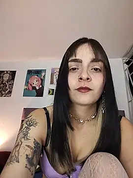 Snapshot of KARINNA__RAVEN chatting on 05-15-26, 12:28 KARINNA RAVEN online show from 05-15-26, 12:28