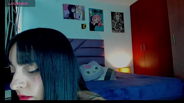 Snapshot of KARINNA__RAVEN chatting on 05-21-26, 09:44 KARINNA RAVEN online show from 05-21-26, 09:44
