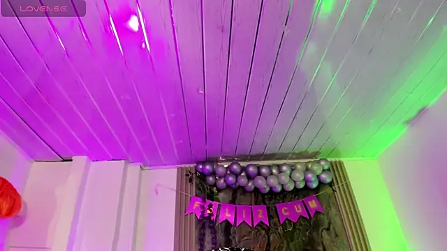 Snapshot of midory_ chatting on 11-30-25, 03:32 midory online show from 11-30-25, 03:32