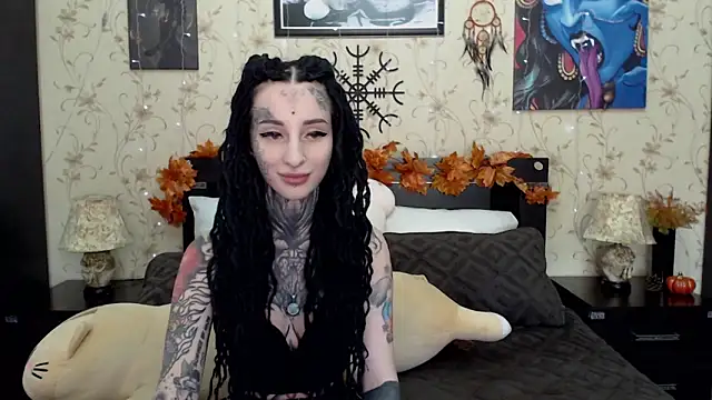 Velvetbat online show from 10-16-25, 06:36