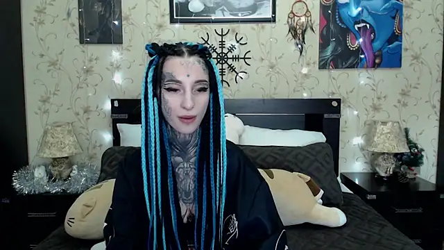 Velvetbat online show from 12-14-25, 07:03