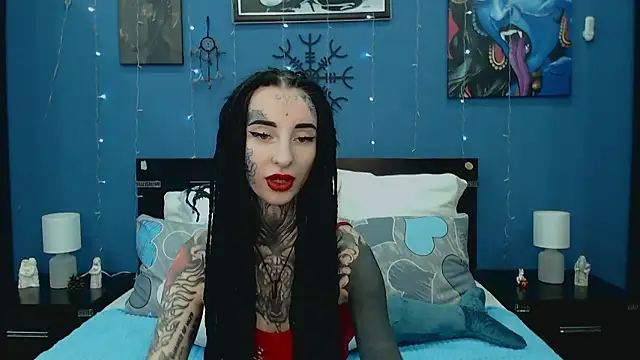 Snapshot of Velvetbat chatting on 06-17-26, 07:33 Velvetbat online show from 06-17-26, 07:33