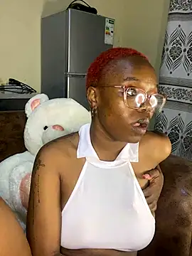 YummyMelanin117 online show from 10-04-25, 08:51