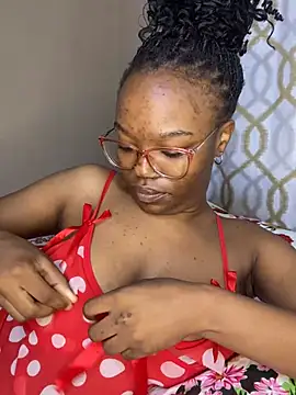 YummyMelanin117 online show from 03-23-26, 04:00