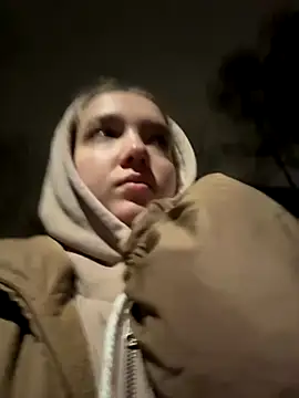 Snapshot of bambi_lu chatting on 11-11-25, 06:08 bambi lu online show from 11-11-25, 06:08