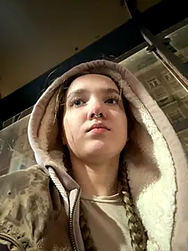 Snapshot of bambi_lu chatting on 11-13-25, 06:07 bambi lu online show from 11-13-25, 06:07