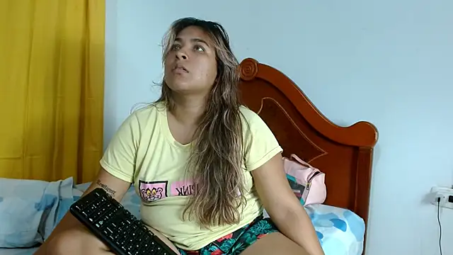 Snapshot of kataleyabarbara21 chatting on 03-22-25, 12:17 kataleyabarbara21 online show from 03-22-25, 12:17