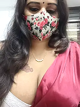 Snapshot of aparna99 chatting on 11-23-25, 10:53 aparna99 online show from 11-23-25, 10:53