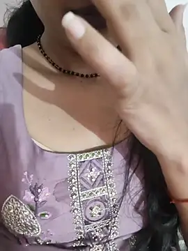 Snapshot of Eshwari_Chopra chatting on 06-20-26, 11:51 Eshwari Chopra online show from 06-20-26, 11:51