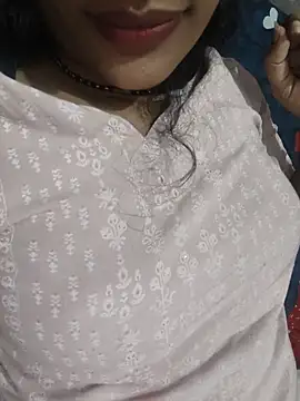 Snapshot of Eshwari_Chopra chatting on 07-01-26, 02:29 Eshwari Chopra online show from 07-01-26, 02:29