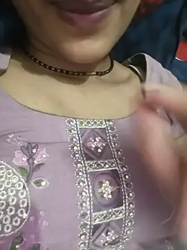 Snapshot of Eshwari_Chopra chatting on 07-05-26, 11:39 Eshwari Chopra online show from 07-05-26, 11:39