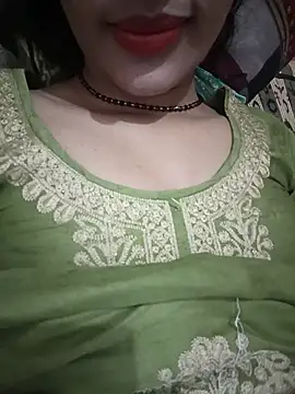 Snapshot of Eshwari_Chopra chatting on 07-21-26, 06:05 Eshwari Chopra online show from 07-21-26, 06:05