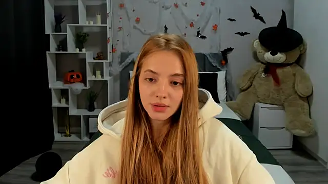 Snapshot of MelanieAlves chatting on 11-06-25, 12:39 MelanieAlves online show from 11-06-25, 12:39