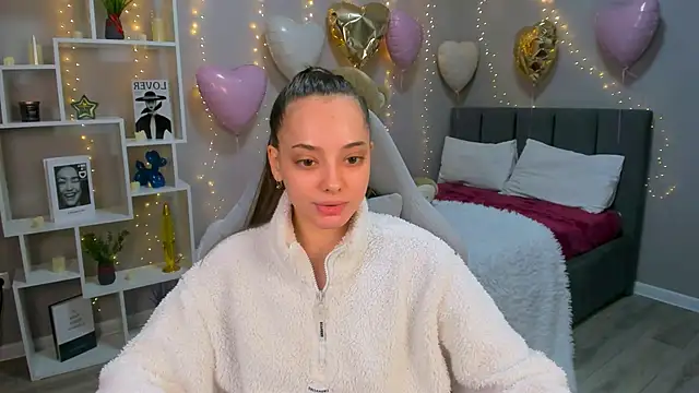 MelanieAlves online show from 02-15-26, 01:41