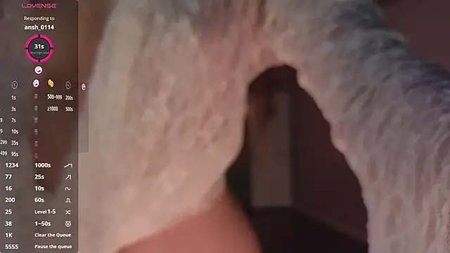 Snapshot of Ella_lee15 chatting on 10-17-25, 02:48 Ella lee15 online show from 10-17-25, 02:48