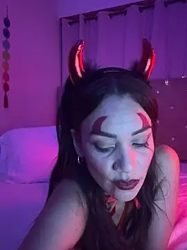 sofia8428 online show from 10-28-25, 12:36