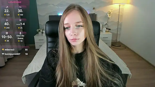 Snapshot of Amy_Waynee chatting on 09-23-25, 04:43 Amy Waynee online show from 09-23-25, 04:43