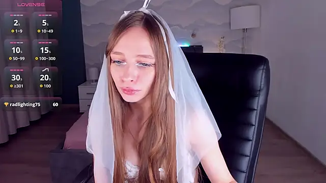 Snapshot of Amy_Waynee chatting on 10-30-25, 10:10 Amy Waynee online show from 10-30-25, 10:10