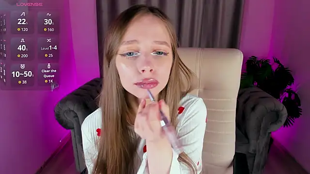 Snapshot of Amy_Waynee chatting on 11-18-25, 06:01 Amy Waynee online show from 11-18-25, 06:01