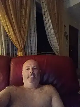 Snapshot of Alexis_Bull chatting on 06-28-26, 11:00 Alexis Bull online show from 06-28-26, 11:00
