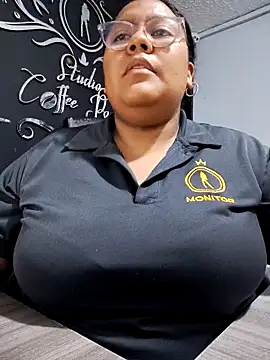 Snapshot of sheila_ro chatting on 03-08-26, 12:08 sheila ro online show from 03-08-26, 12:08