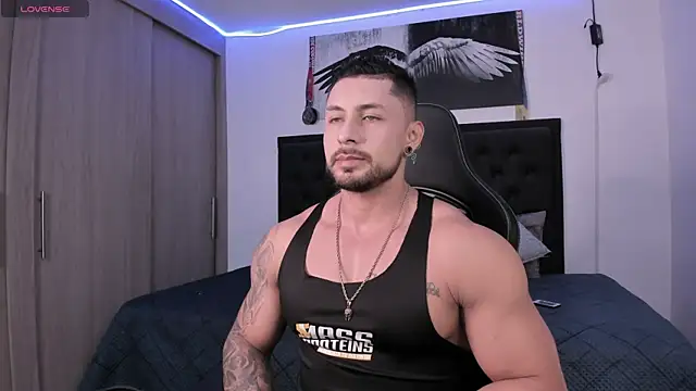 santi aesthetic online show from 10-01-25, 02:39