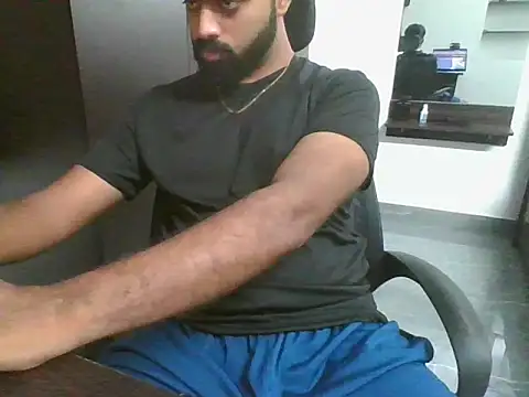 lovelyakash69 online show from 10-22-25, 04:02