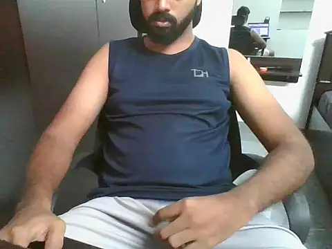 lovelyakash69 online show from 11-13-25, 04:00