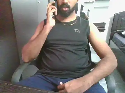 lovelyakash69 online show from 12-14-25, 04:51