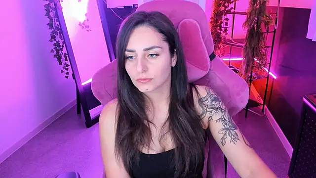 Snapshot of ValeriiMills chatting on 10-03-25, 04:15 ValeriiMills online show from 10-03-25, 04:15