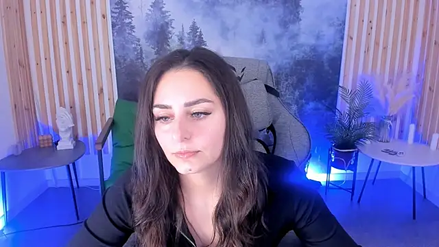 Snapshot of ValeriiMills chatting on 12-02-25, 02:01 ValeriiMills online show from 12-02-25, 02:01