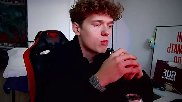 Snapshot of DanyDavis chatting on 09-14-25, 02:16 DanyDavis online show from 09-14-25, 02:16