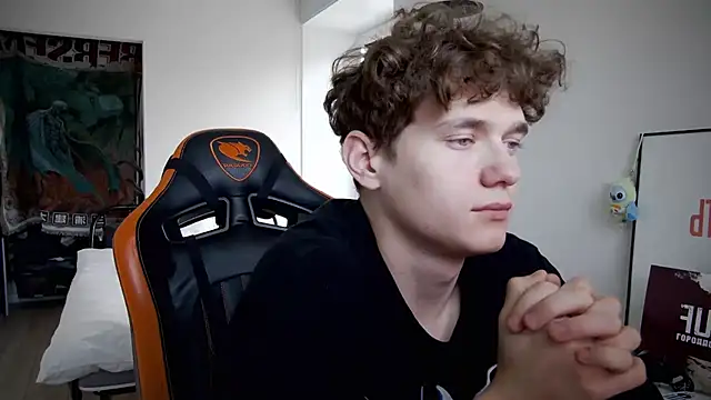 Snapshot of DanyDavis chatting on 09-15-25, 12:27 DanyDavis online show from 09-15-25, 12:27