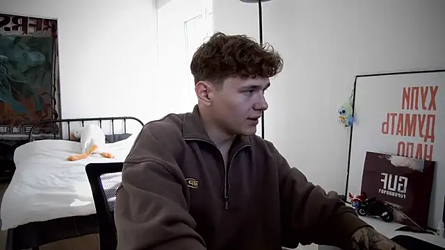 Snapshot of DanyDavis chatting on 09-19-25, 09:00 DanyDavis online show from 09-19-25, 09:00