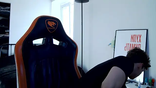 Snapshot of DanyDavis chatting on 10-07-25, 08:11 DanyDavis online show from 10-07-25, 08:11