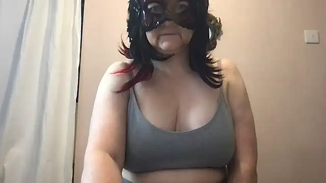 Raven Magical Milf online show from 10-25-25, 07:49