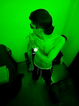 Snapshot of Chris__Jones chatting on 10-14-25, 11:38 Chris Jones online show from 10-14-25, 11:38