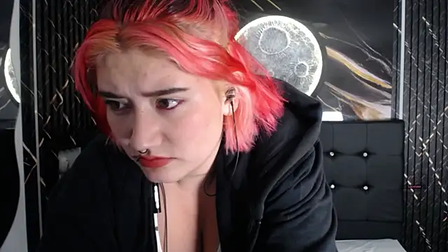 Snapshot of Cerecitaa02_ chatting on 07-03-26, 12:11 Cerecitaa02 online show from 07-03-26, 12:11