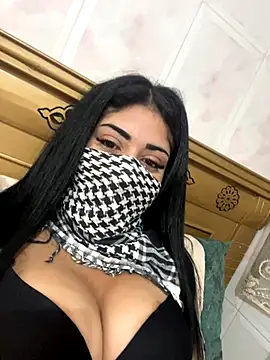 QueenLujaine online show from 10-12-25, 07:29