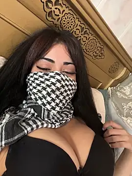 QueenLujaine online show from 10-23-25, 09:41