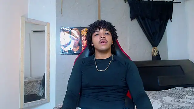 Snapshot of black_king_241 chatting on 10-09-25, 02:42 black king 241 online show from 10-09-25, 02:42