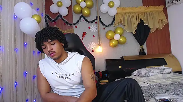 Snapshot of black_king_241 chatting on 11-13-25, 04:22 black king 241 online show from 11-13-25, 04:22