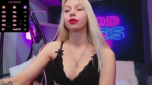 AlessiaCroft online show from 11-24-25, 05:07